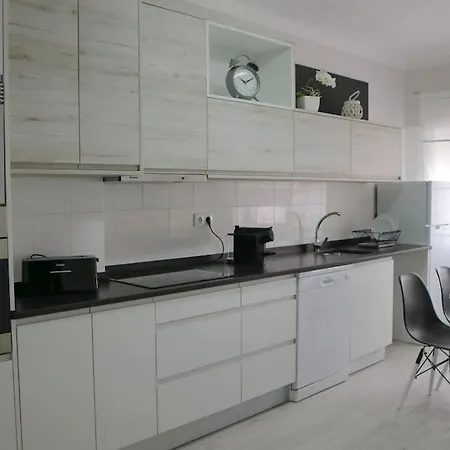 Διαμέρισμα Beautiful And Cozy Flat Close To And Center