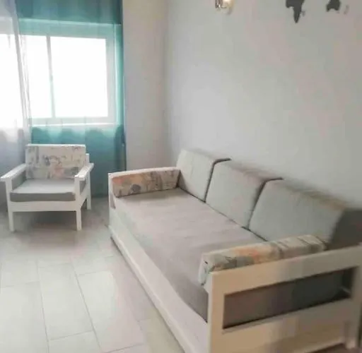 Apartamento Beautiful And Cozy Flat Close To And Center
